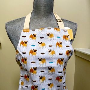 New Pug apron. One size. Adjustable neck strap & ties at waist. 2 Front pockets.